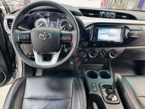 Xe Toyota Hilux 2.4E 4x2 AT 2020