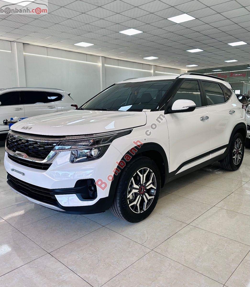 Kia Seltos Luxury 1.6 AT 2023