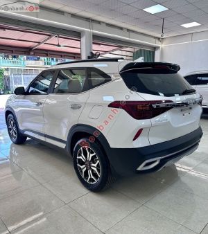 Xe Kia Seltos Luxury 1.6 AT 2023