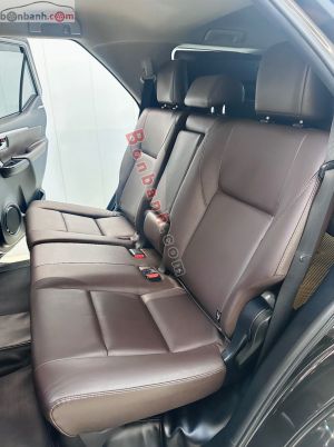 Xe Toyota Fortuner 2.7V 4x2 AT 2017