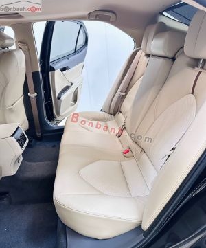 Xe Toyota Camry 2.0Q 2022