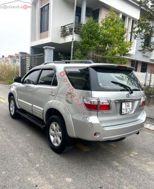Xe Toyota Fortuner 2.5G 2011